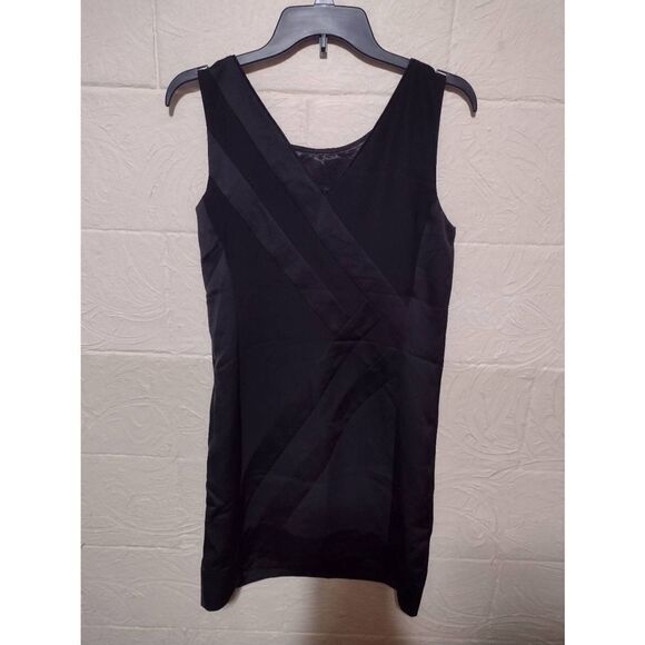 WHBM White House Black Market Size 4 Black Dress - Picture 3 of 4